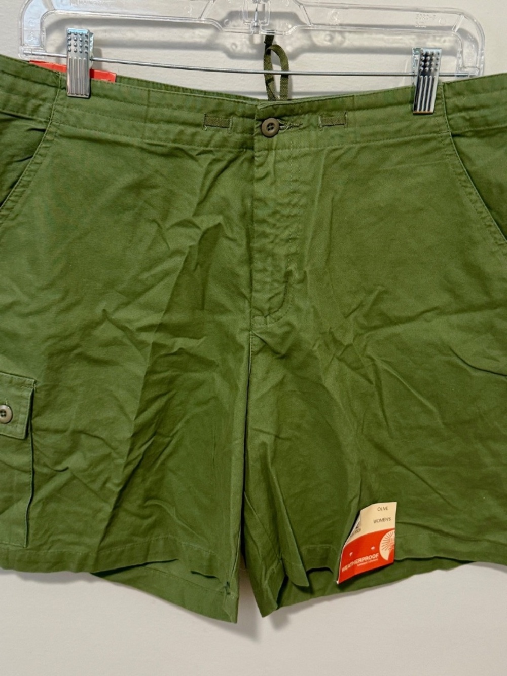 NWT WEATHERPROOF Garment Company WOMENS Hiking shorts Size 12 Olive Green